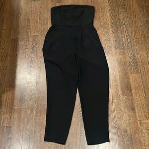 Vince Camuto- size 8. Jumpsuit- side pockets and back pockets.